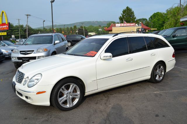 2004 Mercedes-Benz E-Class 3.5 SE Coupe 2D