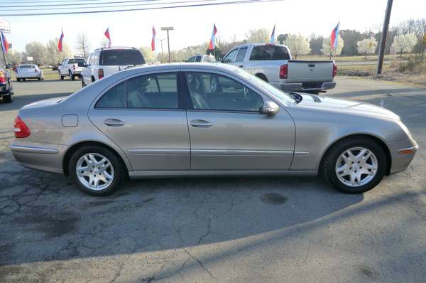 2004 Mercedes-Benz E-Class LS Flex Fuel 4x4 This Is One Of Our Best Bargains