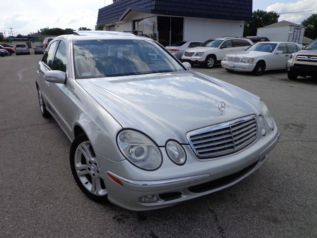 2004 Mercedes-Benz E-Class SLT W/ Hemi