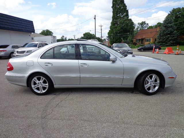 2004 Mercedes-Benz E-Class SLT W/ Hemi