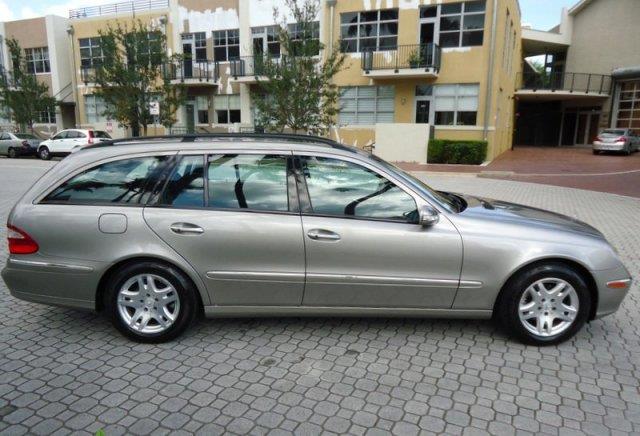 2004 Mercedes-Benz E-Class SXT