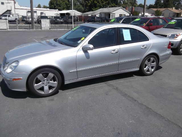 2004 Mercedes-Benz E-Class SLT W/ Hemi