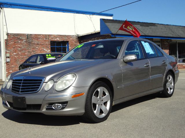 2004 Mercedes-Benz E-Class SXT