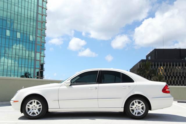 2004 Mercedes-Benz E-Class SXT