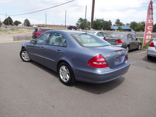 2004 Mercedes-Benz E-Class SXT