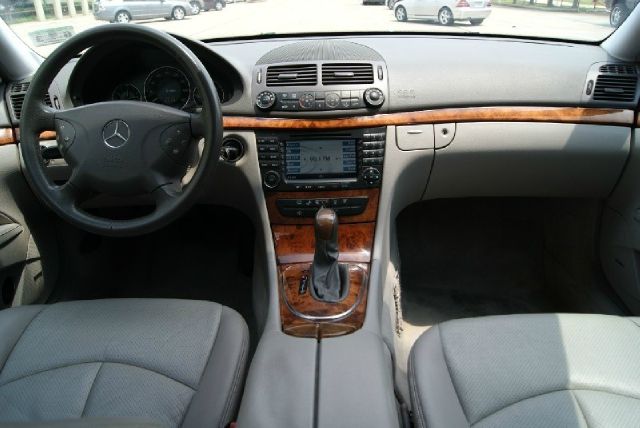 2005 Mercedes-Benz E-Class SXT