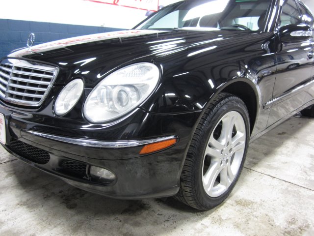 2005 Mercedes-Benz E-Class SLT W/ Hemi