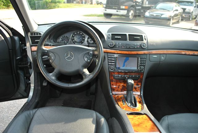 2005 Mercedes-Benz E-Class Base GLS