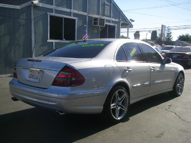 2005 Mercedes-Benz E-Class SLT W/ Hemi