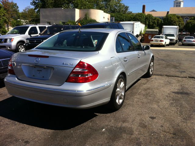 2005 Mercedes-Benz E-Class SLT W/ Hemi