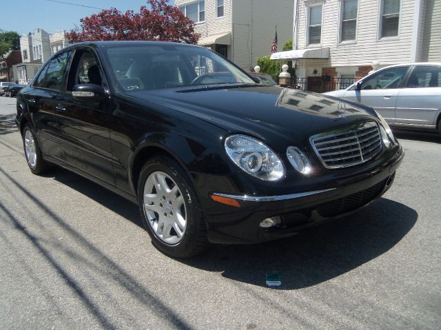 2005 Mercedes-Benz E-Class SXT