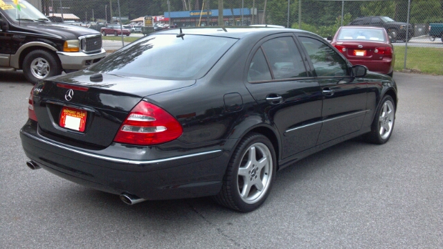 2005 Mercedes-Benz E-Class SLT W/ Hemi