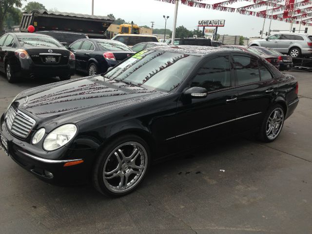 2005 Mercedes-Benz E-Class SXT