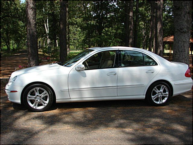 2005 Mercedes-Benz E-Class SLT W/ Hemi