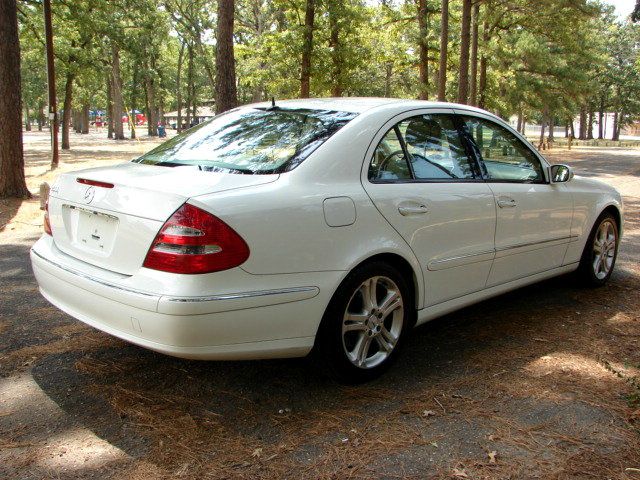 2005 Mercedes-Benz E-Class SLT W/ Hemi