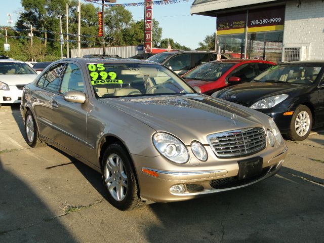 2005 Mercedes-Benz E-Class SXT