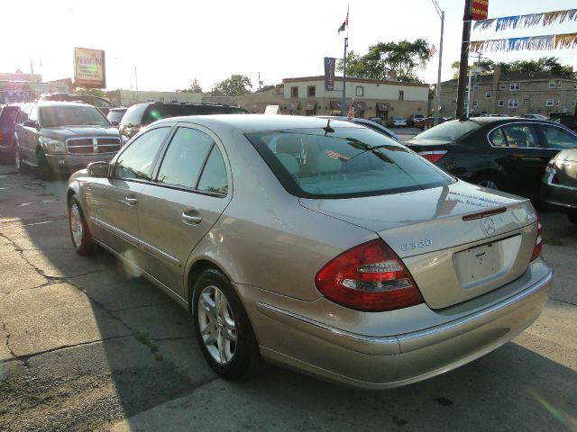 2005 Mercedes-Benz E-Class SXT