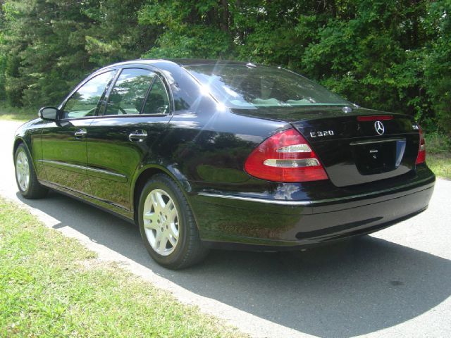 2005 Mercedes-Benz E-Class Base GLS