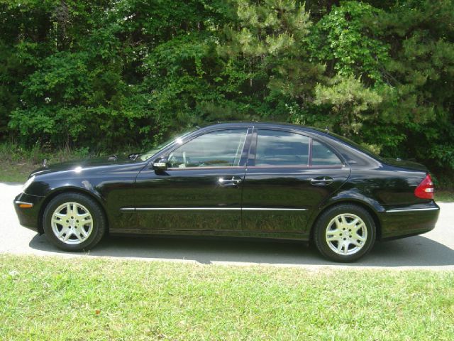 2005 Mercedes-Benz E-Class Base GLS