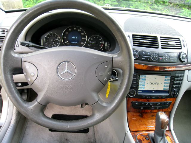 2005 Mercedes-Benz E-Class Supercab FX4