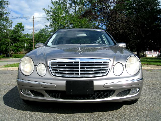 2005 Mercedes-Benz E-Class Supercab FX4