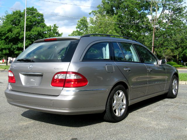 2005 Mercedes-Benz E-Class Supercab FX4