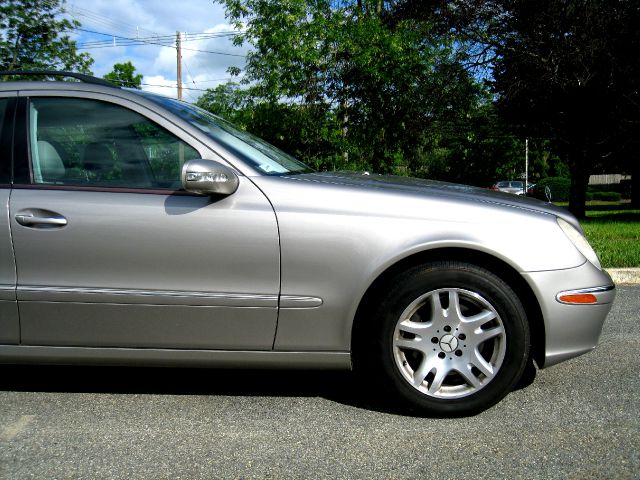 2005 Mercedes-Benz E-Class Supercab FX4