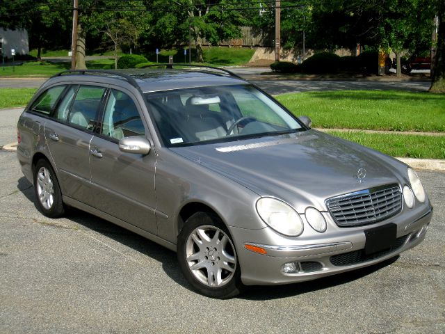 2005 Mercedes-Benz E-Class Supercab FX4