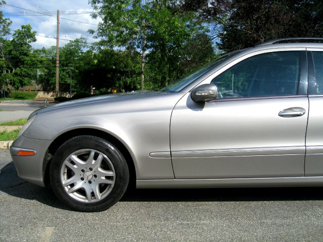 2005 Mercedes-Benz E-Class Supercab FX4