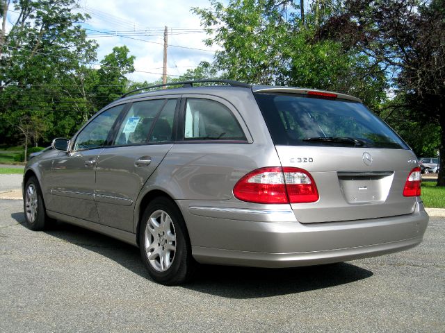 2005 Mercedes-Benz E-Class Supercab FX4