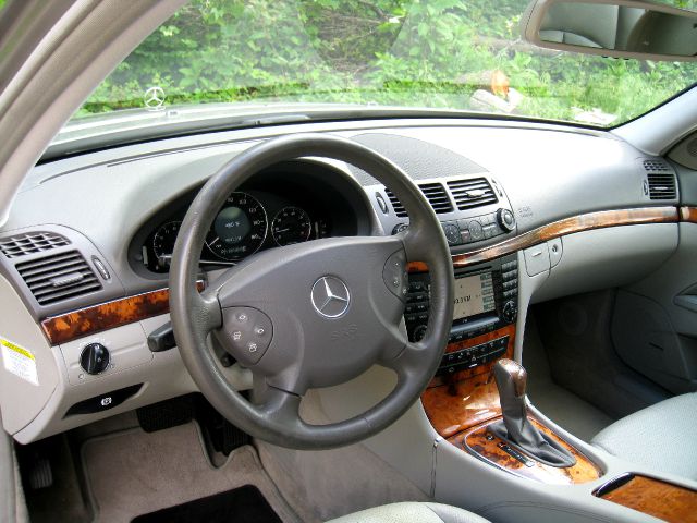 2005 Mercedes-Benz E-Class Supercab FX4