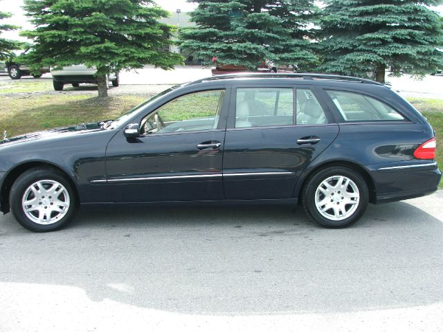 2005 Mercedes-Benz E-Class SXT