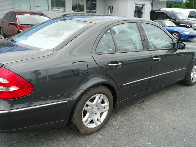 2005 Mercedes-Benz E-Class Base GLS