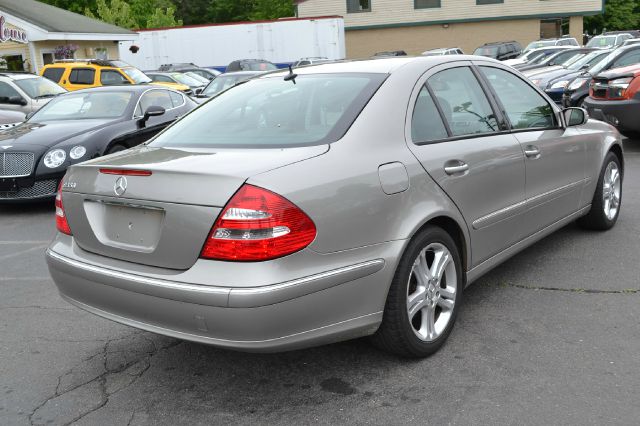 2006 Mercedes-Benz E-Class SE Sport