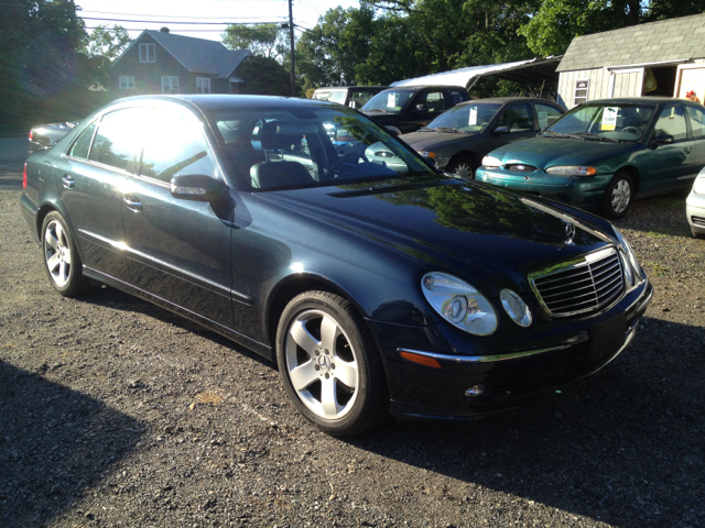 2006 Mercedes-Benz E-Class SLT W/ Hemi