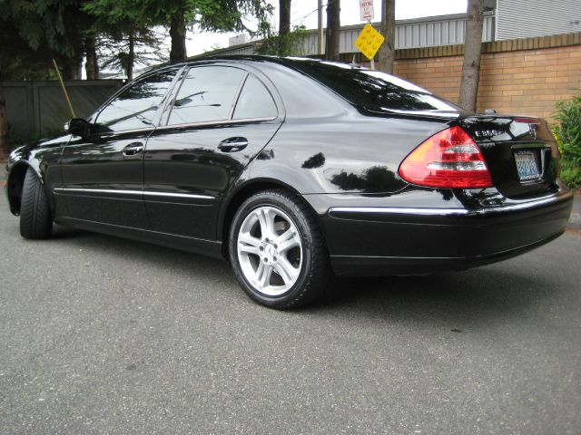 2006 Mercedes-Benz E-Class SE Sport