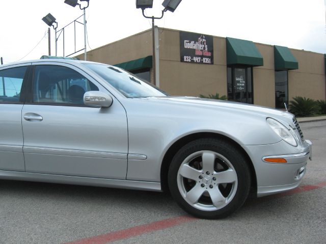 2006 Mercedes-Benz E-Class SE Sport