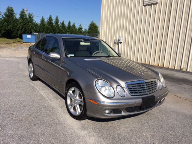 2006 Mercedes-Benz E-Class LS Flex Fuel 4x4 This Is One Of Our Best Bargains