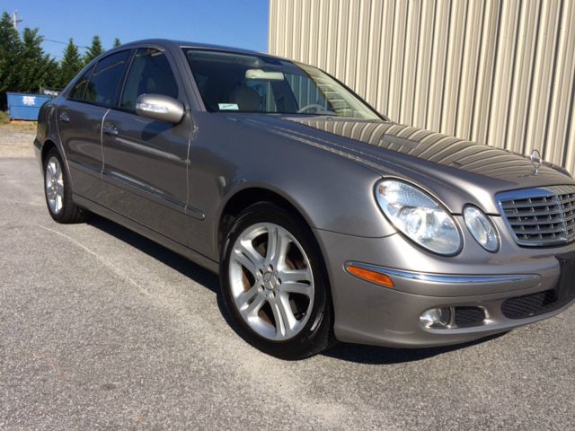 2006 Mercedes-Benz E-Class LS Flex Fuel 4x4 This Is One Of Our Best Bargains