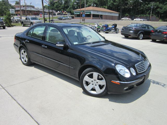 2006 Mercedes-Benz E-Class 2003 Saturn L-series