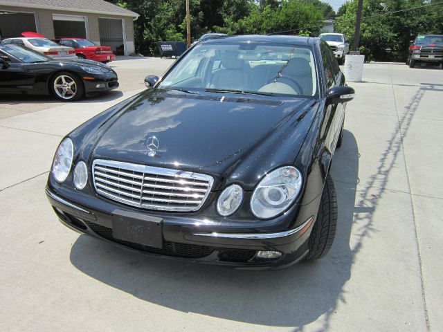 2006 Mercedes-Benz E-Class 2003 Saturn L-series