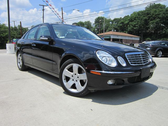 2006 Mercedes-Benz E-Class 2003 Saturn L-series