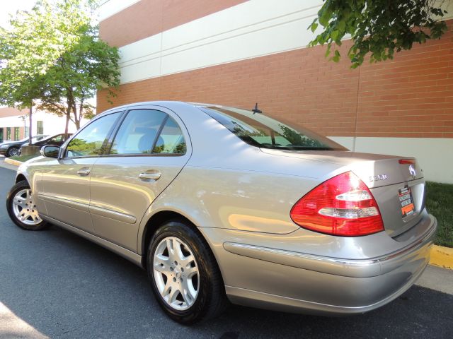 2006 Mercedes-Benz E-Class SE Sport