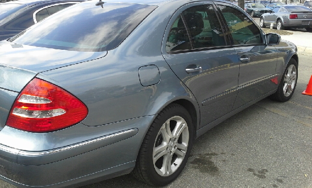 2006 Mercedes-Benz E-Class SE Sport