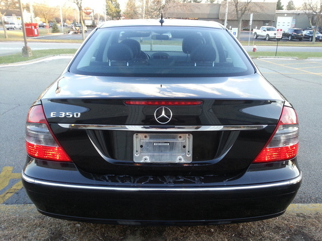 2007 Mercedes-Benz E-Class SE Sport