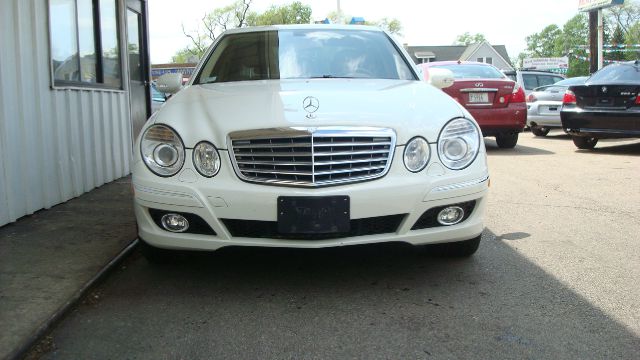 2007 Mercedes-Benz E-Class LS Flex Fuel 4x4 This Is One Of Our Best Bargains