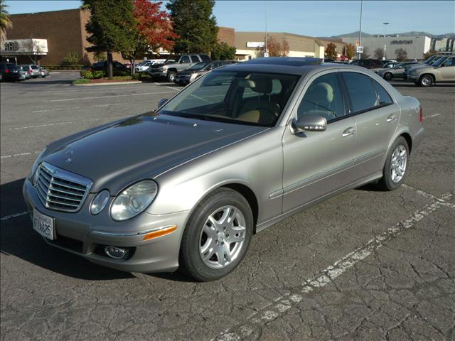 2007 Mercedes-Benz E-Class Premium