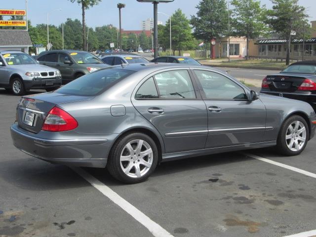 2007 Mercedes-Benz E-Class SE Sport