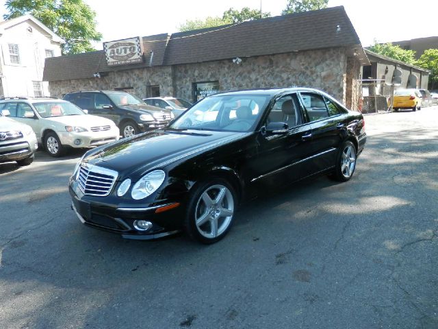 2009 Mercedes-Benz E-Class Crew Cab 167 WB 4WD DRW SLT