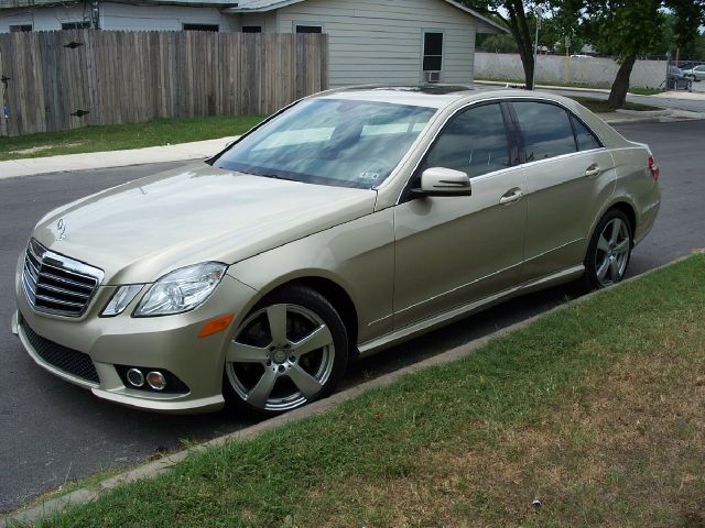 2010 Mercedes-Benz E-Class 4dr Sdn GLS Turbo Manual